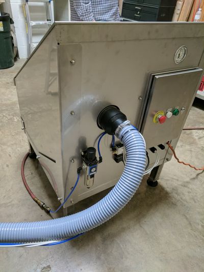 Dedusting Station